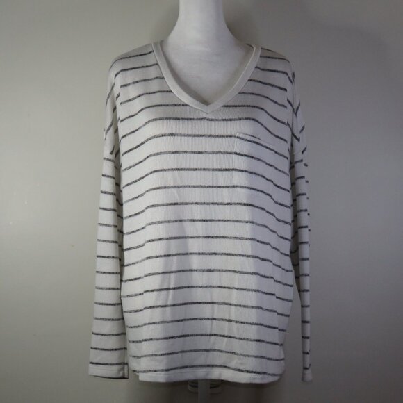 Merona Black & White Striped Long-Sleeve V-Neck Pullover Sweater Size L (C1546) - Picture 2 of 7